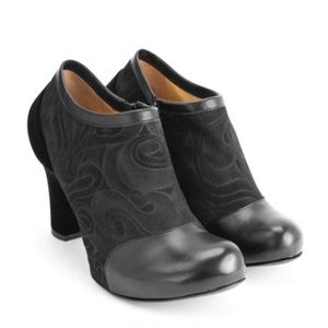 Elegant Black Women's Heels